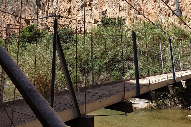 Hike Hanging Bridges and Canyon Túria - Chulilla - OFFICIAL GUIDE - Swimming and Relaxing at Charco Azul