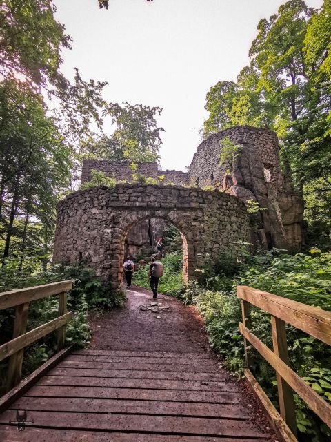 Hike in Polish Mountains: Day trip to Rudawy Janowickie - Explore the Stunning Rudawy Janowickie on a Guided Day Trip from Wrocław