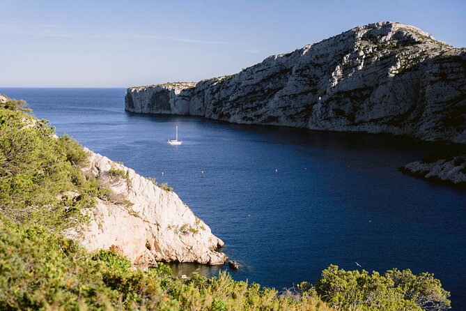 Hike to the Blue Cave Marseille with swimming and snack - Snorkeling and Exploration in the Blue Cave