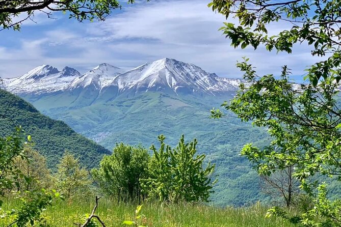 Hiking adventure in Sharri - The Picnic Lunch: A Thoughtful Inclusion