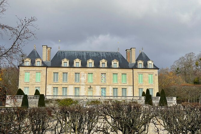 Hiking Adventure in Van Gogh's Footsteps with 6 miles walk - Key Stops: Chateau dAuvers and the Village of Auvers-sur-Oise