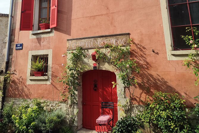 Hiking Adventure in Van Gogh's Footsteps with 6 miles walk - Immersive Experience at Van Goghs Final Resting Place