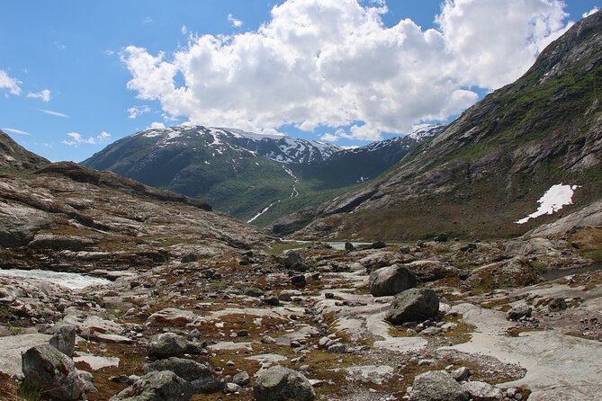 Hiking and Kayaking Experience on Tunsbergdalsbreen - Exploring the Glacier’s Crevasses and Waterholes