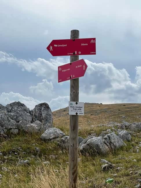 Hiking around Sarajevo: Lukomir Village Full Day Hiking Tour - Enjoying a Traditional Bosnian Lunch and Coffee in Lukomir