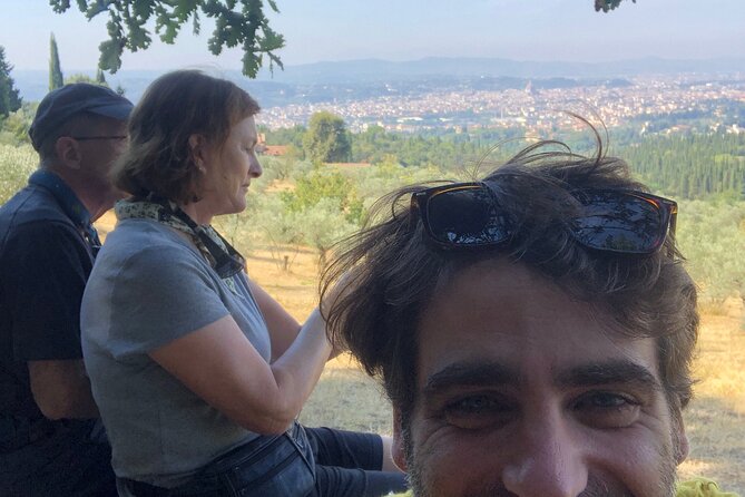 Hiking Florence Tuscany hills with lunch & wine - Key Points