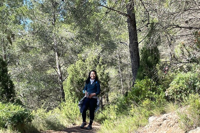 Hiking in Montanejos and swim in Thermal Springs - OFFICIAL GUIDE - Lunch Break and Scenic River Crossings