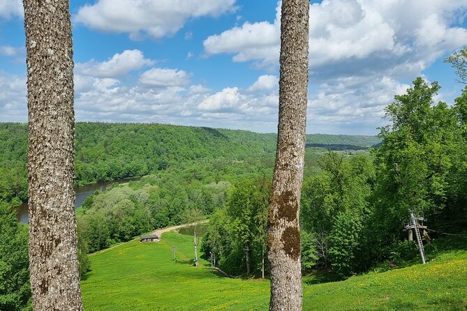 Hiking in Sigulda - the Switzerland of Latvia - Scenic Hiking Route and Highlights in Gauja National Park