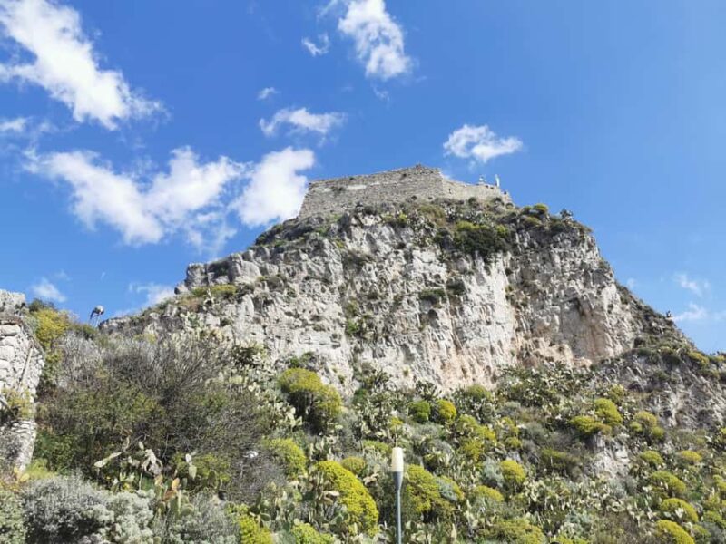 Hiking tour from Taormina to Castelmola on foot - Discover the Hiking Tour from Taormina to Castelmola on Foot