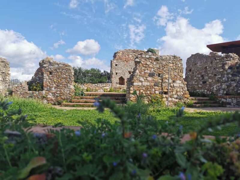 Hiking tour from Taormina to Castelmola on foot - Key Points