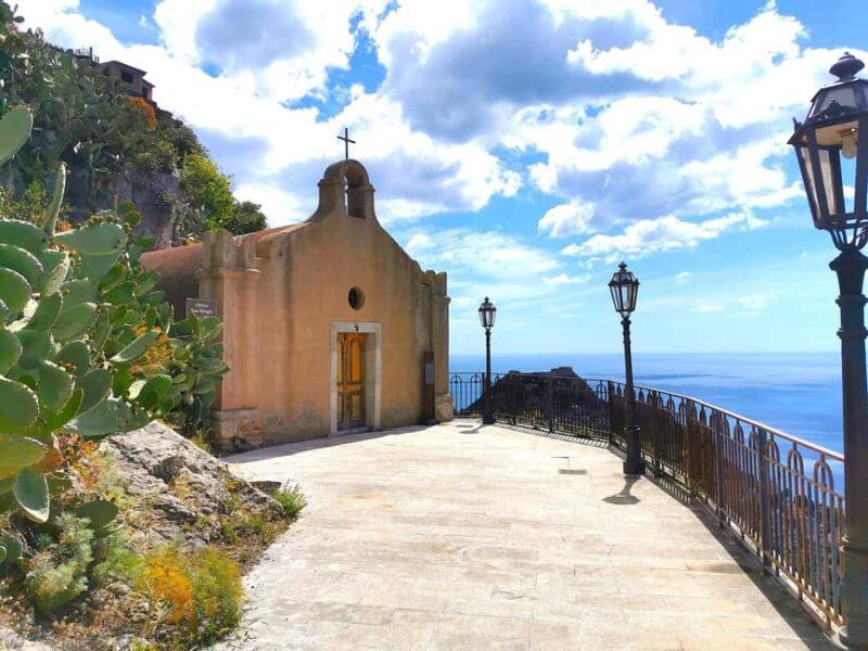 Hiking tour from Taormina to Castelmola on foot - Tasting Local Almond Wine in Castelmola