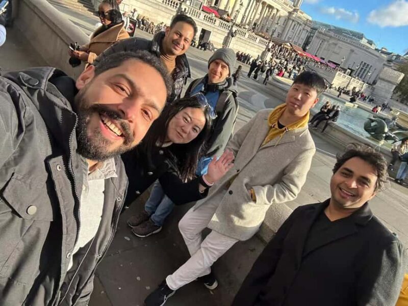 Hilarious London Games Tour: Big Ben and London Eye - Starting at Outernet London for a Digital Art Introduction