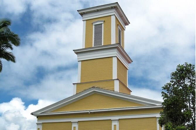 Hilo History and Legends (APP) Audio Self Guided Walking Tour - Coastal and Tsunami History Near the Discovery Center & Tsunami Museum