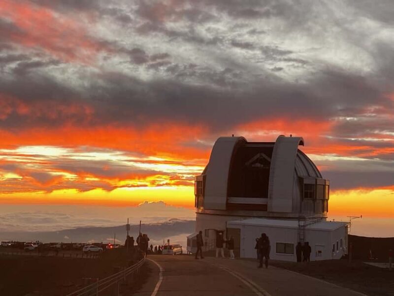 Hilo: Mauna Kea Summit Tour - Evening Stargazing with a Laser Show (Weather Permitting)