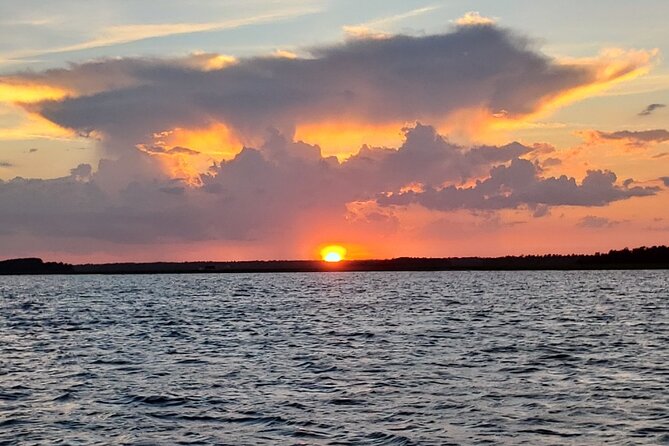 Hilton Head Island Sunset Dolphin Tour - Exciting Sunset and Dolphin Adventures on Hilton Head Island
