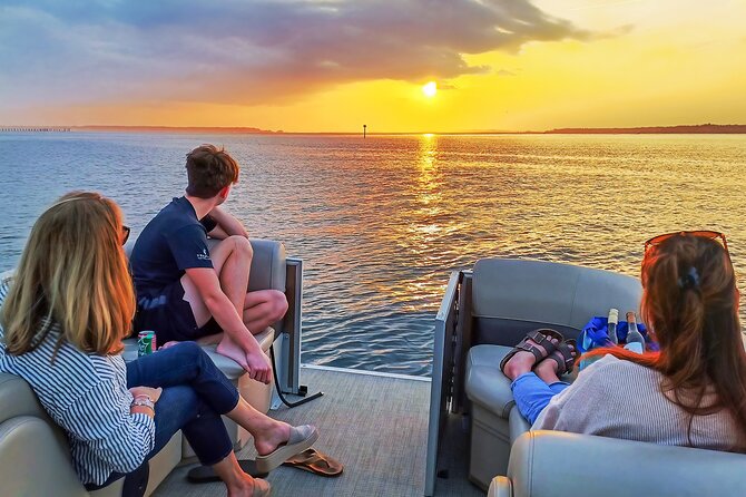 Hilton Head Luxury Pontoon Rental for 2 to 8 hours - Hilton Head Luxury Pontoon Rental for 2 to 8 Hours
