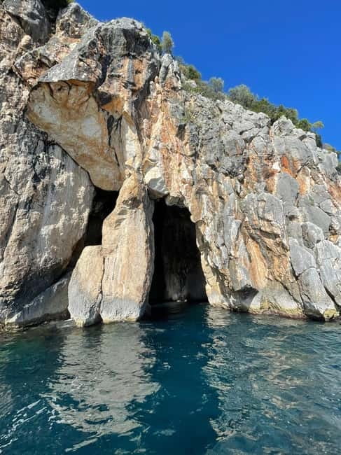 Himara:Daily trip to Gramma Bay with swimming stops - Pigeons Cave and Return to Himara