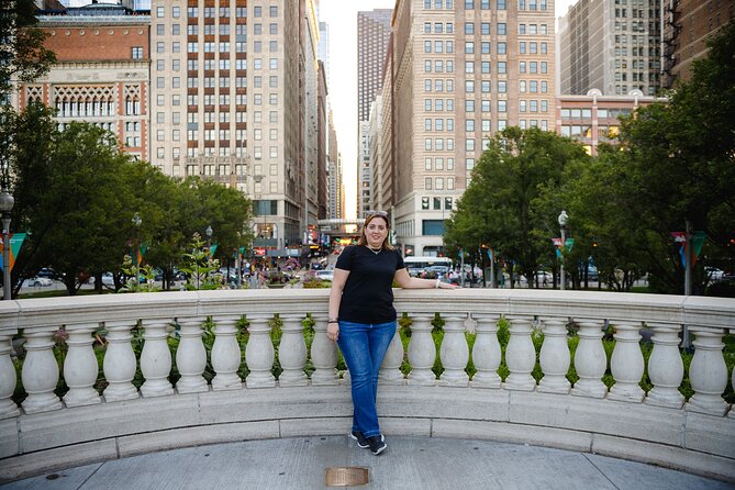 Hire Photographer, Professional Photo Shoot - Niagara Falls - Customizable Locations for Your Niagara Falls Photo Session