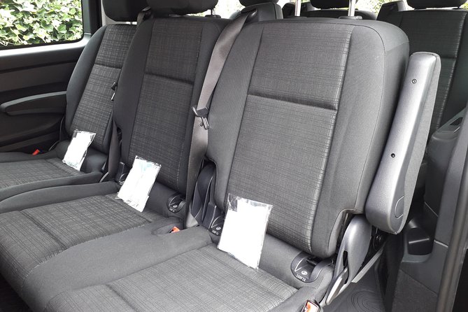 hire with driver private transfer - Who Should Choose This Transfer Service?