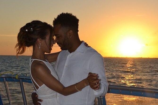 Historic 7-Mile Bridge Sunset Cruise in Marathon - Stunning Sunset Views on the Historic 7-Mile Bridge Cruise