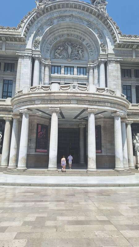 Historic Center: Private tour with murals, history, and churros - Explore Mexico City’s Historic Center with a Personal Touch