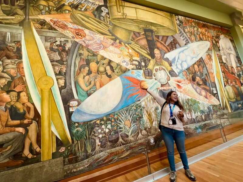 Historic Center: Private tour with murals, history, and churros - Practical Details: Accessibility, Flexibility, and Booking