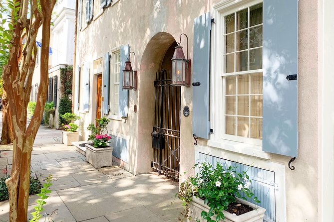 Historic Charleston Guided Sightseeing Walking Tour - Rainbow Row: The Colorful Icon of Charleston’s Waterfront