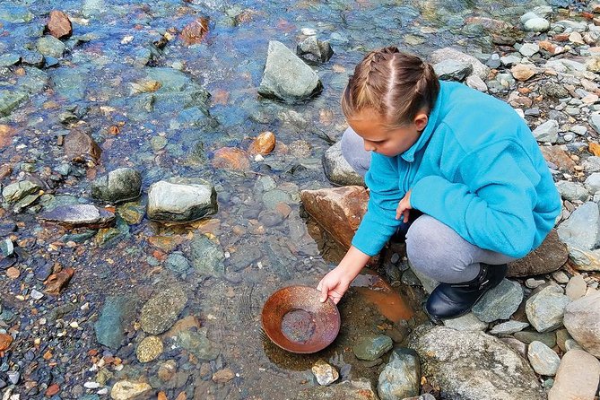 Historic Gold Panning Adventure & Salmon Bake - Accessibility and Group Size