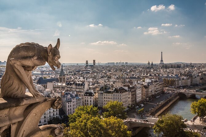 Historic Heart of Paris: Île de la Cité Walking Tour - The Secrets of the Conciergerie: From Medieval Palace to Revolutionary Prison