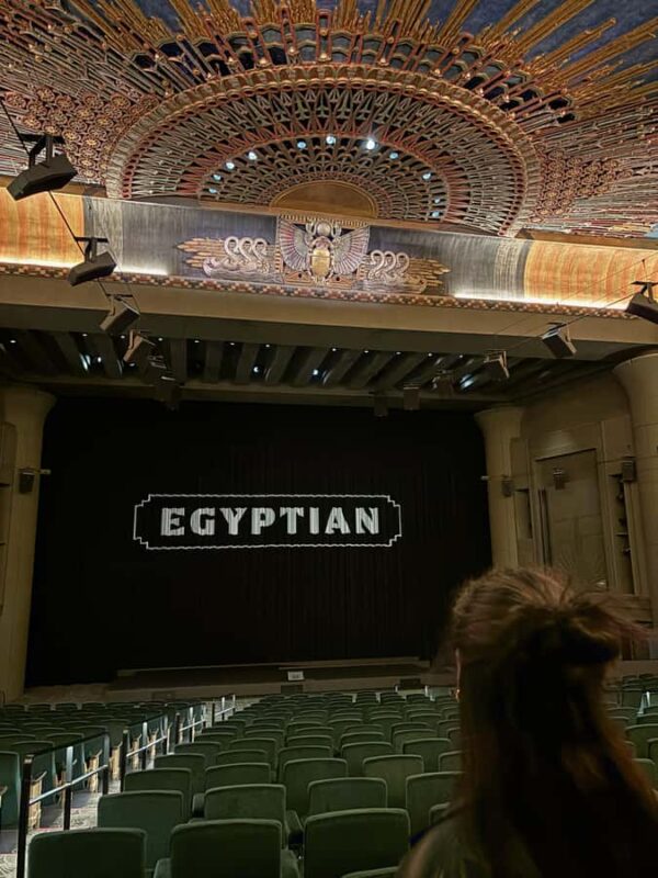 Historic Hollywood Boulevard and Movie Palaces Walking Tour - Walking Along Hollywood Boulevard and Its Architectural Treasures