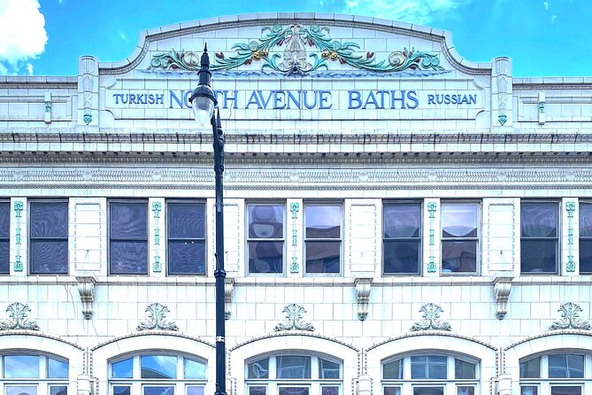 Historic Homes and Cottages of Wicker Park Walking Tour - Key Points