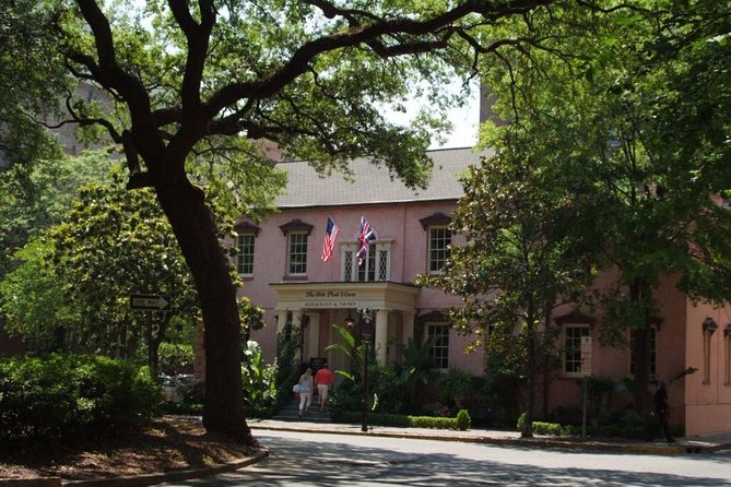 Historic Homes of Savannah Guided Walking Tour - Tour Logistics and Group Experience