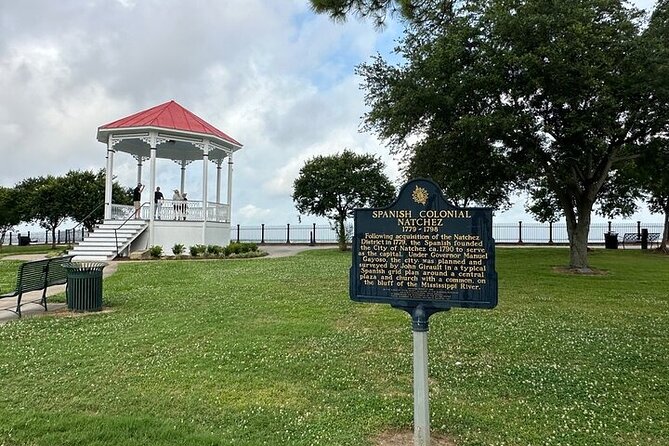 Historic Natchez and Emerald Mound Full Day Private Tour - Discovering the Under-the-Hill Historic District