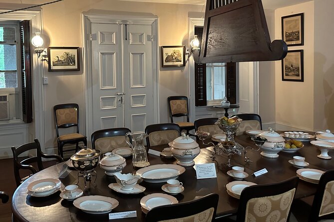 Historic Natchez and Emerald Mound Full Day Private Tour - Reflecting on the Past at the Natchez Cemetery