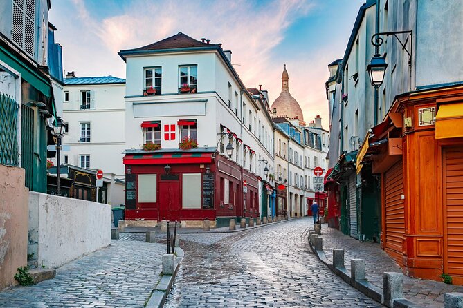 Historic Paris: Exclusive Private Tour with a Local Expert - An Exclusive, Customized Experience