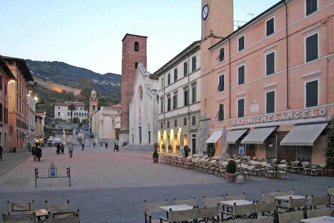 Historic Versilia by e-bike. From the sea to the hills passing through Pietrasanta - Relaxing Moments at Versiliana Park and Marina Beaches
