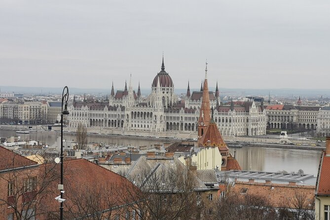 Historical and Cultural Walking Tour in Budapest - Buda Castle and the Chain Bridge