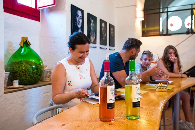 Historical Cellar Visit and Wine Tasting in Salento - Practical Details: Meeting Point and Group Size