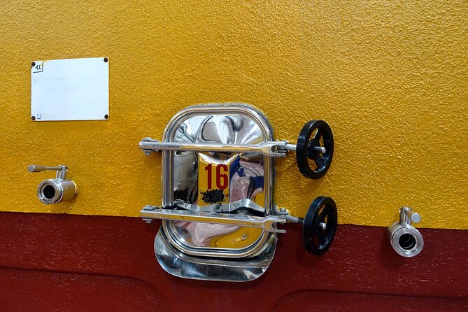 Historical Cellar Visit and Wine Tasting in Salento - The Guides: Knowledgeable and Friendly