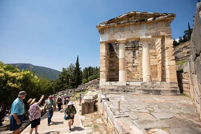 Historical Delphi One Day Tour with Arachova Stop & Expert Guide - The Route and Scenic Highlights