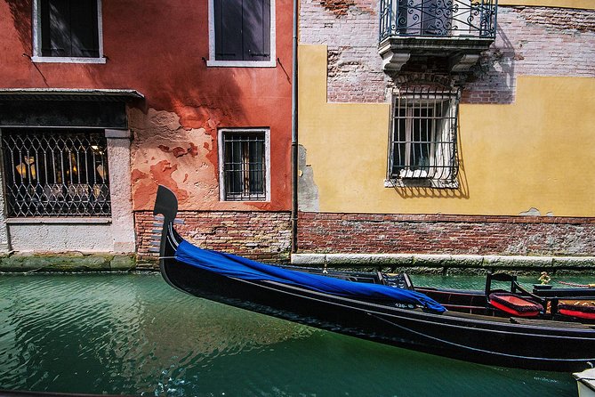 Historical Heart of Venice PM - Skip the line tour - Starting Point at Piazza San Marco with a Clear Meeting Location