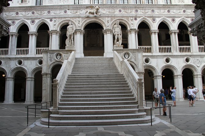 Historical Heart of Venice PM - Skip the line tour - Value for Money in Venice’s Crowded Historic Center