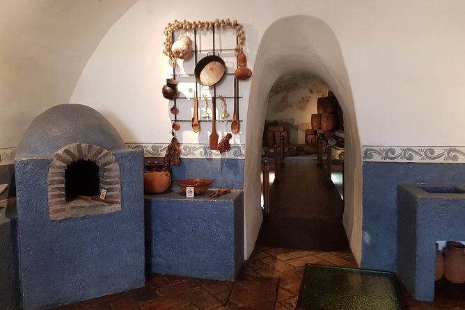 Historical Immersion 6Hrs San Diego Fort Museum Divers Lunch - Explore the Basilica de Nuestra Señora de la Soledad