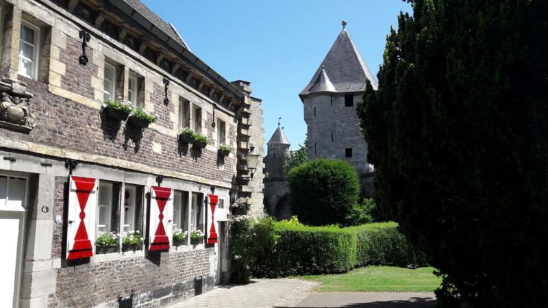Historical Maastricht: Private Tour with Local Guide - Key Points