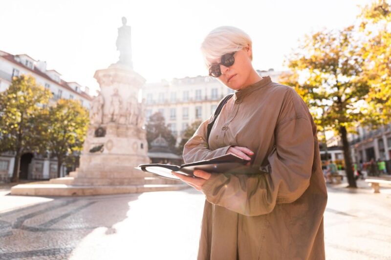 Historical Outdoor Game in Lisbon "The Cryptex of Pombal" - The Meeting Point and Group Dynamics