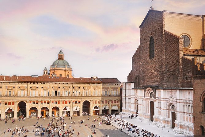 Historical Tour of Bologna - Exploring Bologna’s Artistic Heritage and Architectural Gems