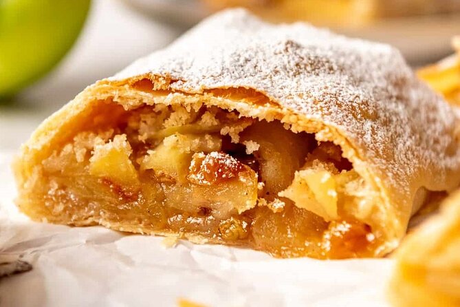 Historical tour with traditional culinary history - Flexible Stops for Beers and Local Delights