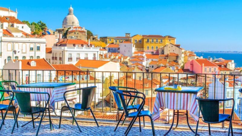 Historical Tuk Tuk Tour, Viewpoints and Old Neighborhoods - Navigating Alfama’s Narrow Streets and Traditional Customs