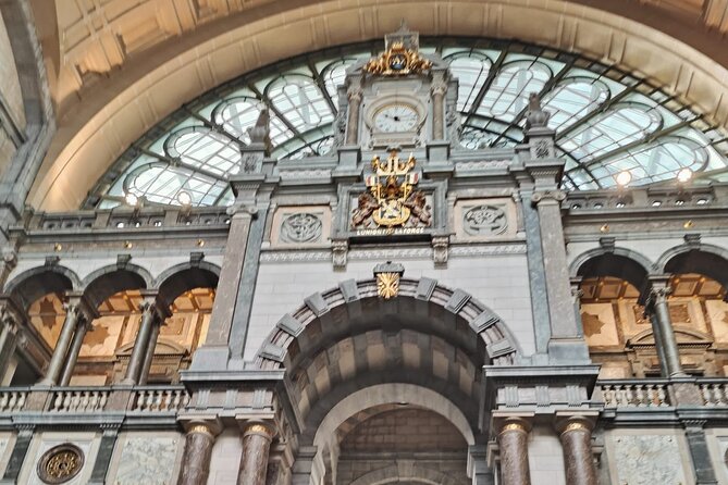 Historical Walking Tour in Antwerp Old City - Admiring the Stately Stadsfeestzaal Shopping Mall