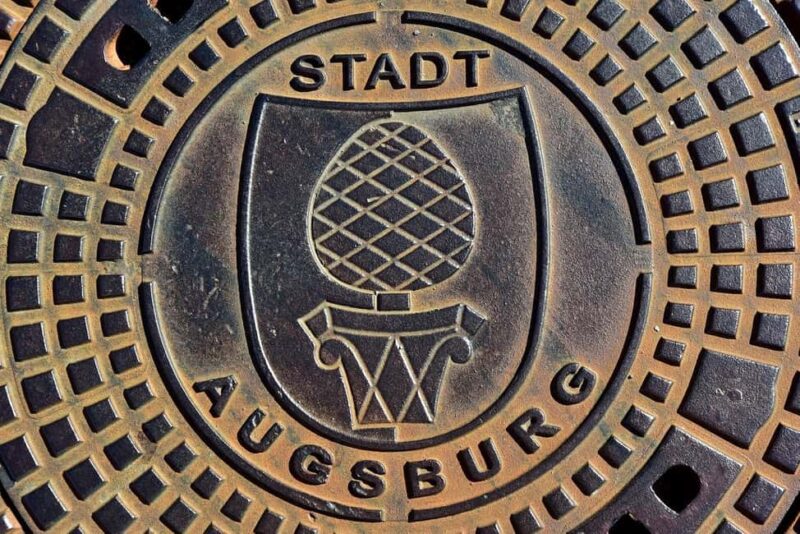 Historical Walking Tour of Augsburg / Historische Führung - Exploring Augsburgs Merchant Legacy at Fugger Square