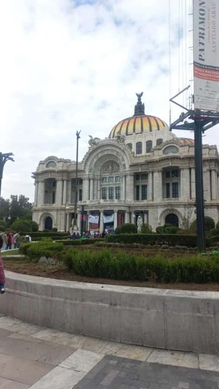 Historical Walking Tour of Mexico Citys Historic Center - The Magnificence of the Catedral Metropolitana de México